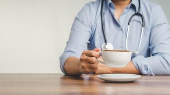 Modul în care bei cafeaua dimineața poate crește riscul de cancer STUDIU