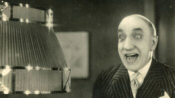 29 august: 80 de ani de la moartea marelui comediant Constantin Tănase, regele cupletelor acide la adresa (…)