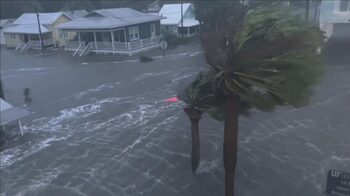 Uraganul Melissa traversează Caraibele şi accelerează spre Bermude, lăsând în urmă un dezastru de proporţii. Cel (…)