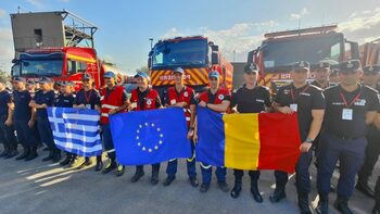 Pompierii aflați în Grecia vor fi schimbați de un nou contingent