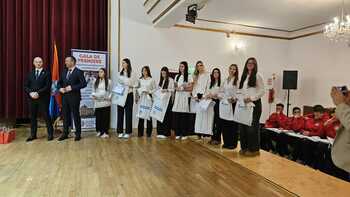Cei mai merituoși elevi și profesori din Oradea, premiați la Filarmonica de Stat. A fost prezent și orădeanul Mihai (…)