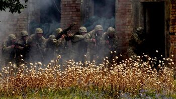 Vara manevrelor. Moldovenii merg la exerciții cu NATO, iar sârbii cu China