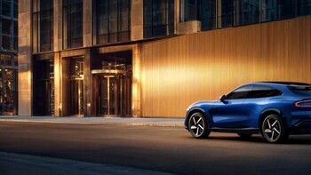Un nou concurent pentru Tesla vine să cucerească Europa cu maşinile lui. Cât costă aceste maşini?