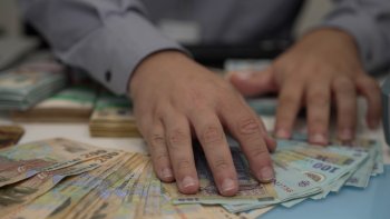 400.000 de români vor plăti rate mai mici din ianuarie. IRCC scade la 5,67%