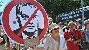 Orban contra curcubeu: marșul Pride din Budapesta sfidează guvernarea
