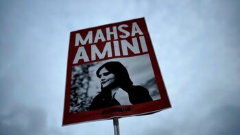 Iranul interzice comemorarea Mahsei Amini, la trei ani de la moartea acesteia