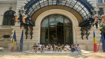Primăria Sectorului 5: Escapadă la muzeu și la Grădina Botanică, pentru copiii din centrele DGASPC