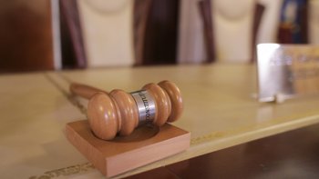 CCR dă undă verde măsurilor adoptate de Guvernul Bolojan. Majorarea taxelor și impozitelor locale se va aplica din 2026