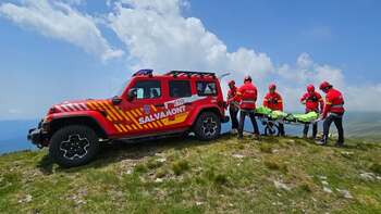 Salvamontiștii din Gorj, acțiune de căutare a două persoane rătăcite în zona văii Galbenului din masivul Parâng