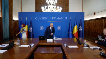 Şedinţă de Guvern pentru reforma administraţiei locale: 70.000 de posturi ar putea fi desfiinţate