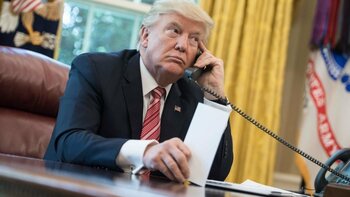 Trump „continuă să lucreze” la o reuniune Putin-Zelenski, anunţă Casa Albă, după ce Macron afirmă că Putin îşi va (…)