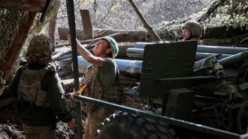 La Pokrovsk, între ruine, se dă o bătălie crucială pentru controlul Donețkului