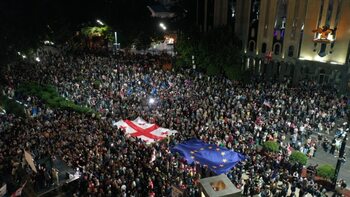 Georgia riscă să piardă regimul liberalizat de vize cu UE din cauza încălcării democrației