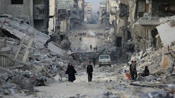 Israelul, furios că Hamas nu a înapoiat toate cadavrele de ostatici. Palestinienii încep să-și caute și ei miile de (…)