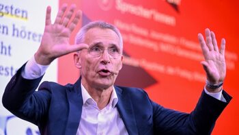Fostul șef NATO scrie că Alianța a dezamăgit Ucraina, iar Washingtonul a fost „defetist”