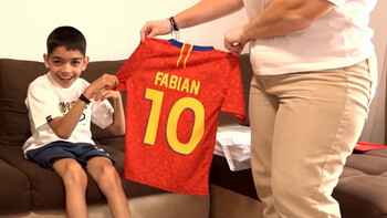 Fabian are 11 ani și suferă de tetrapareză spastică. Băiețul are nevoie de ajutor: 