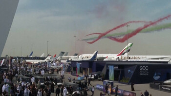 Contracte de zeci de miliarde de dolari, semnate la Dubai cu cei mai importanţi jucători din industria aeriană