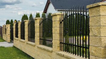 Cât costă o autorizație construcție gard în 2025: când ai nevoie și cum faci procedura corectă