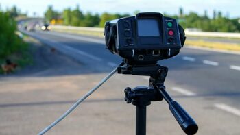 Ce amendă a primit un român pentru că a depășit viteza legală cu un kilometru, în Elveția. Bărbatul a pus documentul (…)