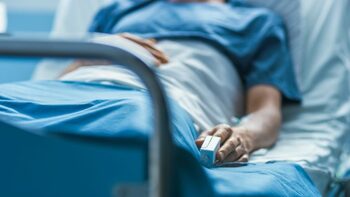 Vești bune pentru românii fără asigurare, dar care suferă de boli cronice. Ce au decis autoritățile