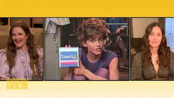 Courteney Cox a intrat în istoria culturii pop în 1985, spunând pentru prima dată cuvântul „menstruație” la televizor