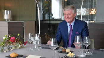 Cumpără cu 800.000.000 de euro compania gigant din România! Tranzacția e aproape gata și îl face și cel mai bogat (…)