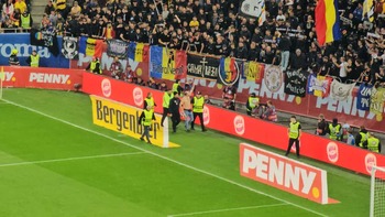 „FRF, anulează-mi interdicția pe stadion!”. Motivul incredibil pentru care fanul intrat pe teren la România – (…)