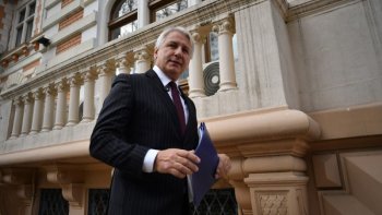 Eugen Teodorovici s-a retras din cursa pentru Primăria Capitalei, în favoarea lui Daniel Băluță