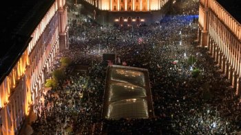 Guvernul Bulgariei a demisionat, după săptămâni de manifestații masive