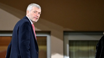 Guvernul României a intervenit în forță şi a blocat vânzarea tabloului „Sfântul Sebastian”, care a fost al Regelui (…)