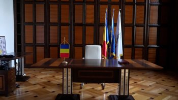 Calcule pentru alegerile la Primăria Capitalei, după ultimul sondaj. Ana Ciceală anunţă că nu se retrage