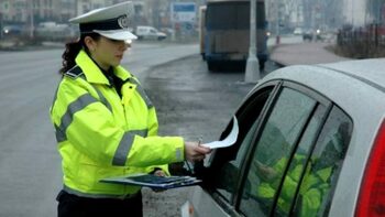 Șoferii care nu-și plătesc amenzile în decurs de 90 de zile riscă să rămână fără permis