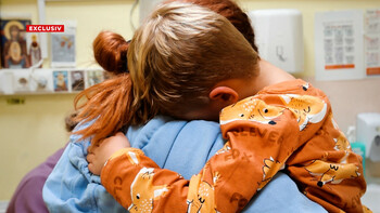 Experiment Observator: Cum arată o noapte la camera de gardă prin ochii părinţilor micilor pacienţi