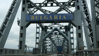 Rute alternative pentru Podul Giurgiu-Ruse. Se stă ore întregi pentru a trece graniţa, la final de iunie