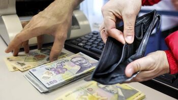 Salariul mediu scade în România: Ce domenii pierd cel mai mult și unde se câștigă cei mai frumoși bani pe lună
