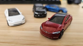 Tesla, la coada clasamentului fiabilității: de ce modelele vechi sunt considerate „bombe cu ceas” pentru șoferi