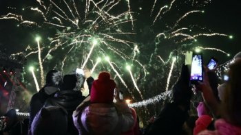 Unicul Revelion în aer liber din București se va ține în Piața Alba Iulia. Organizatorii promit artificii și lasere