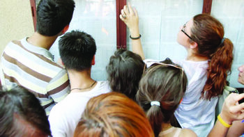 Nici o medie de 10 în plus la Evaluarea Naţională din Dolj după contestaţii