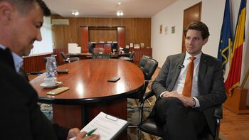 INTERVIU Rares Achiriloaie (ANPCDDA): Ajutăm Republica Moldova să-și dezvolte o strategie națională antidrog, (…)
