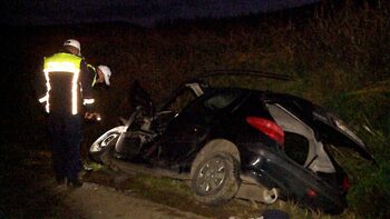 Un șofer care livra pizza a intrat pe contrasens și a lovit un autobuz