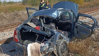 Încă un șofer a murit după ce mașina sa a fost lovită de tren