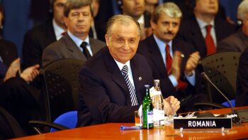 Ion Iliescu, la judecata istoricilor. De la „comunistul realist” care a frânat România la „omul echilibrului”