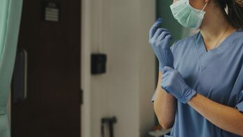 Alertă alimentară în Italia, după ce două persoane au murit și 14 au ajuns la spital. Toxina bănuită că ar fi produs (…)