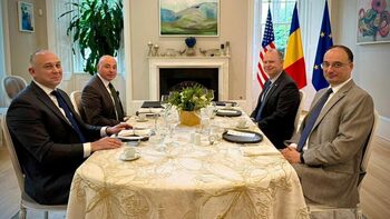Ambasadorul României în SUA anunță că s-a întâlnit cu „asistentul special” al lui Trump