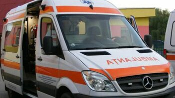 Bărbat reținut după ce a furat ambulanța cu care fusese transportat la spital