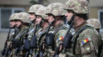 Ministrul Apărării afirmă că nu susţine introducerea serviciului militar obligatoriu