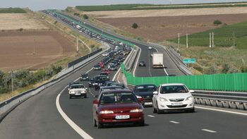 Ce se întâmplă dacă mergi cu 130 Km/h pe prima bandă de pe autostradă. Care este viteza minimă, când iei amendă de (…)