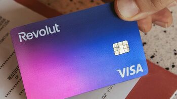Avertisment pentru clienții Revolut! Riscă să le fie închise conturile!