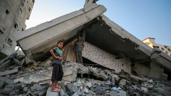 Israelul declară orașul Gaza zonă de război și recuperează două cadavre de ostatici