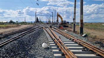 Sindicaliştii CFR avertizează că Guvernul actual va transforma transportul pe calea ferată din România într-un haos (…)